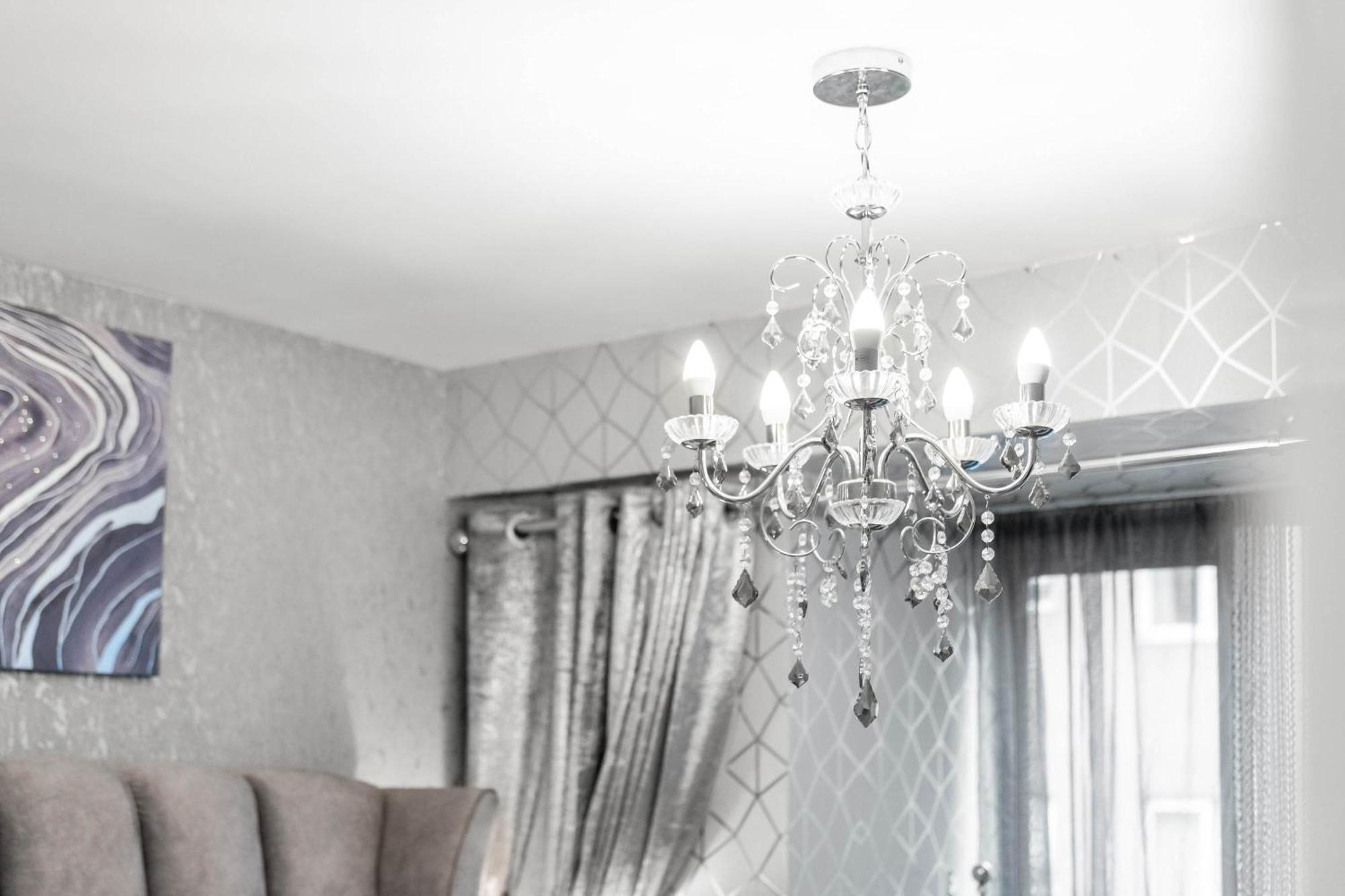 Luxury 1 Bed Flat With Parking 11K - Top Rated - Netflix - Wifi - 70 Inch Smart Tv - Birmingham City Centre - Tv In Bedroom - Top Rated 外观 照片